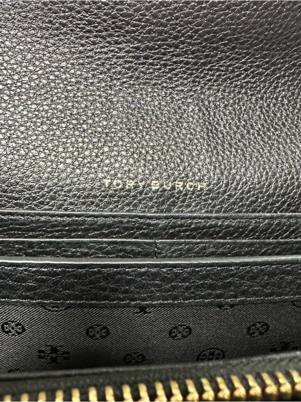 Tory Burch Black Pebbled Leather Crossbody Wallet with Logo - Picture 9 of 9